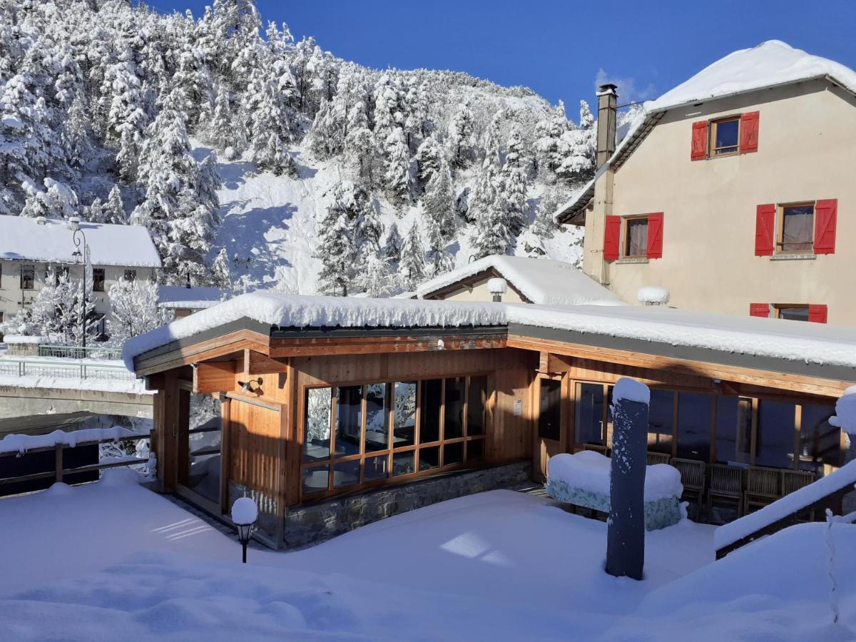 Auberge Du Bachelard Uvernet-Fours エクステリア 写真